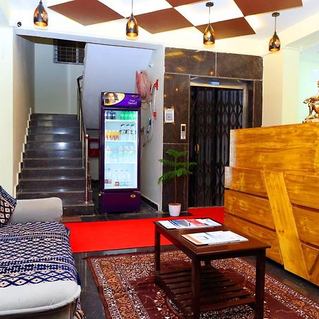 Sri Nilayam Inn ティルパティ エクステリア 写真